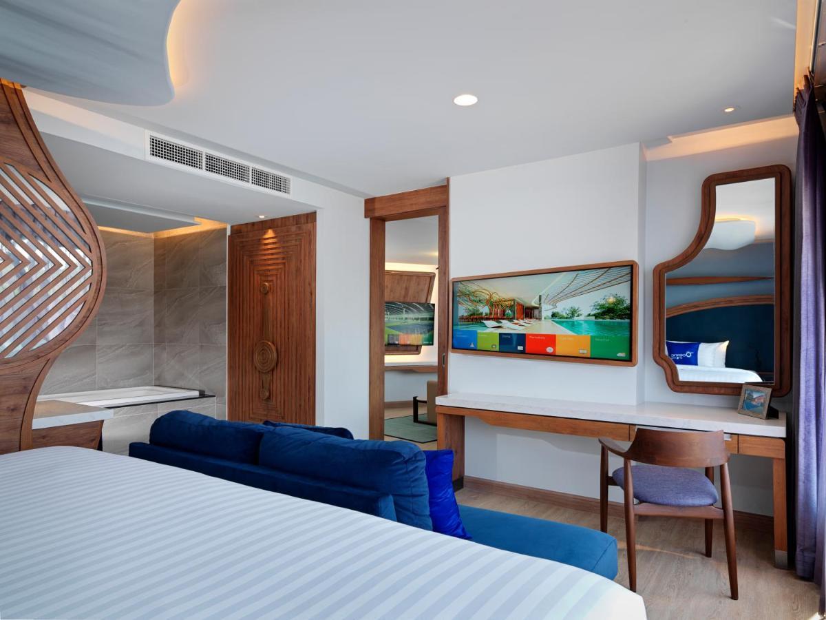 The Oceanic Sportel Phuket - Sha Extra Plus Kültér fotó Deluxe Room