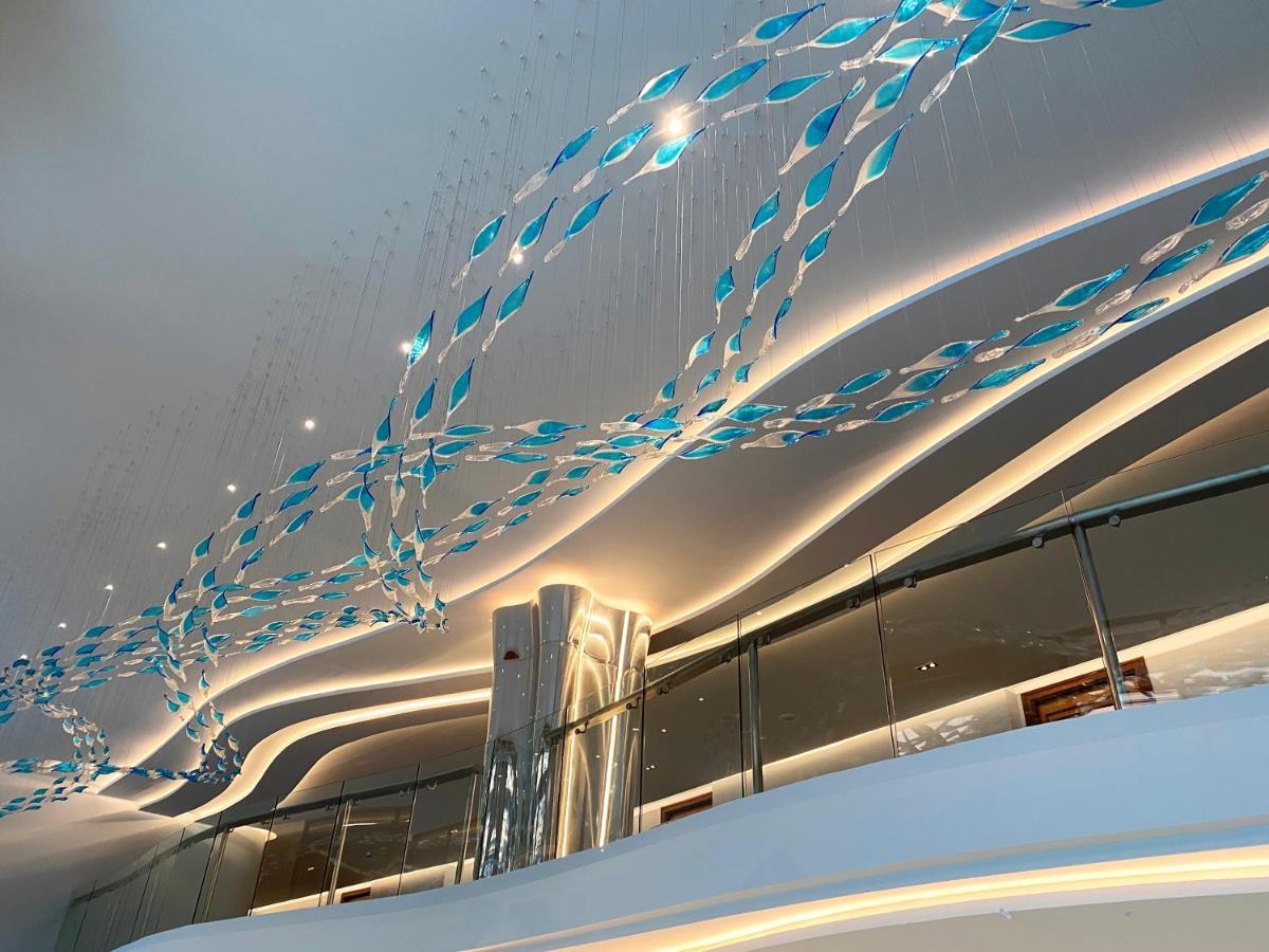 The Oceanic Sportel Phuket - Sha Extra Plus Kültér fotó The ceiling of the lobby