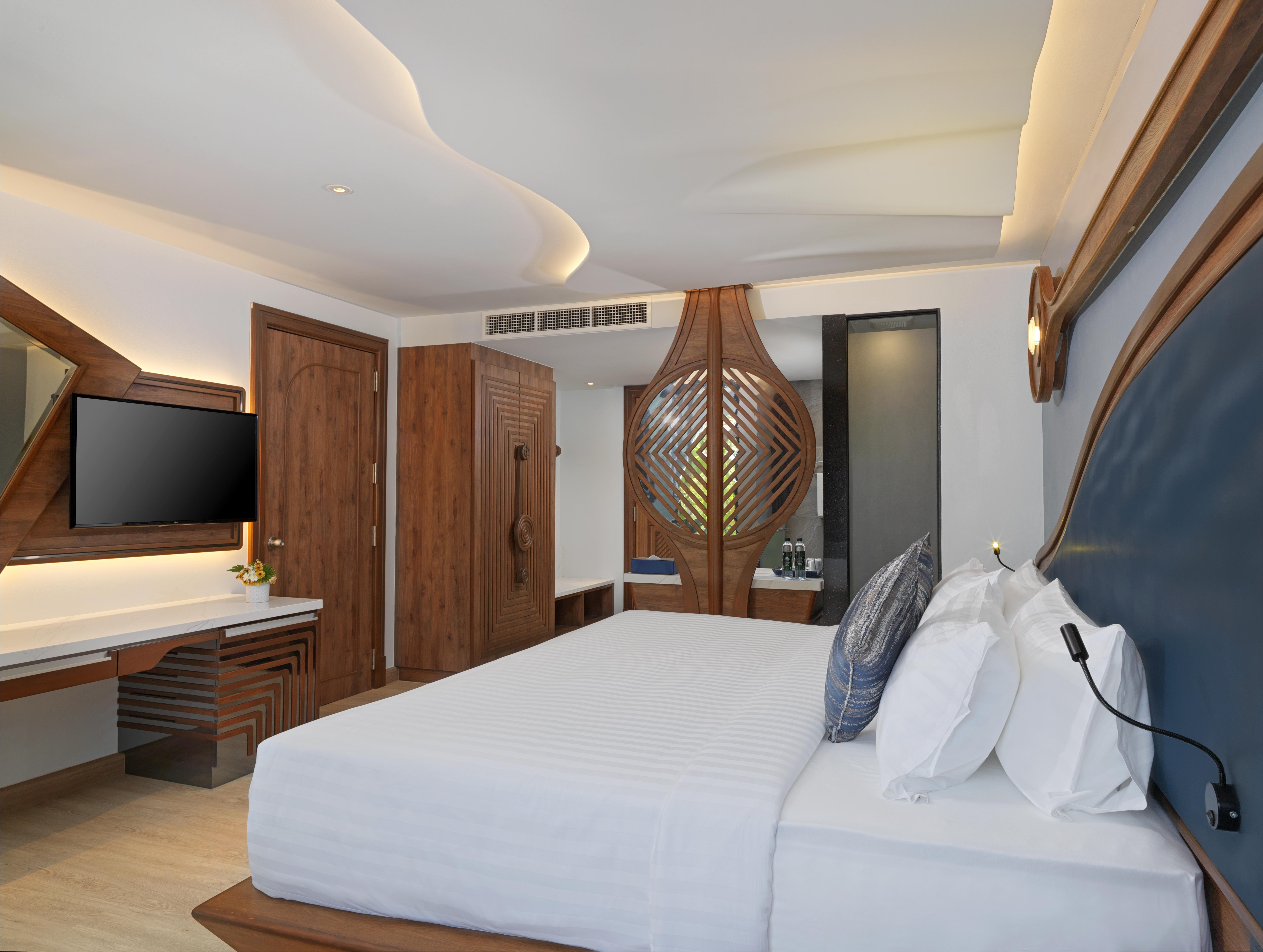 The Oceanic Sportel Phuket - Sha Extra Plus Kültér fotó Deluxe Ocean View