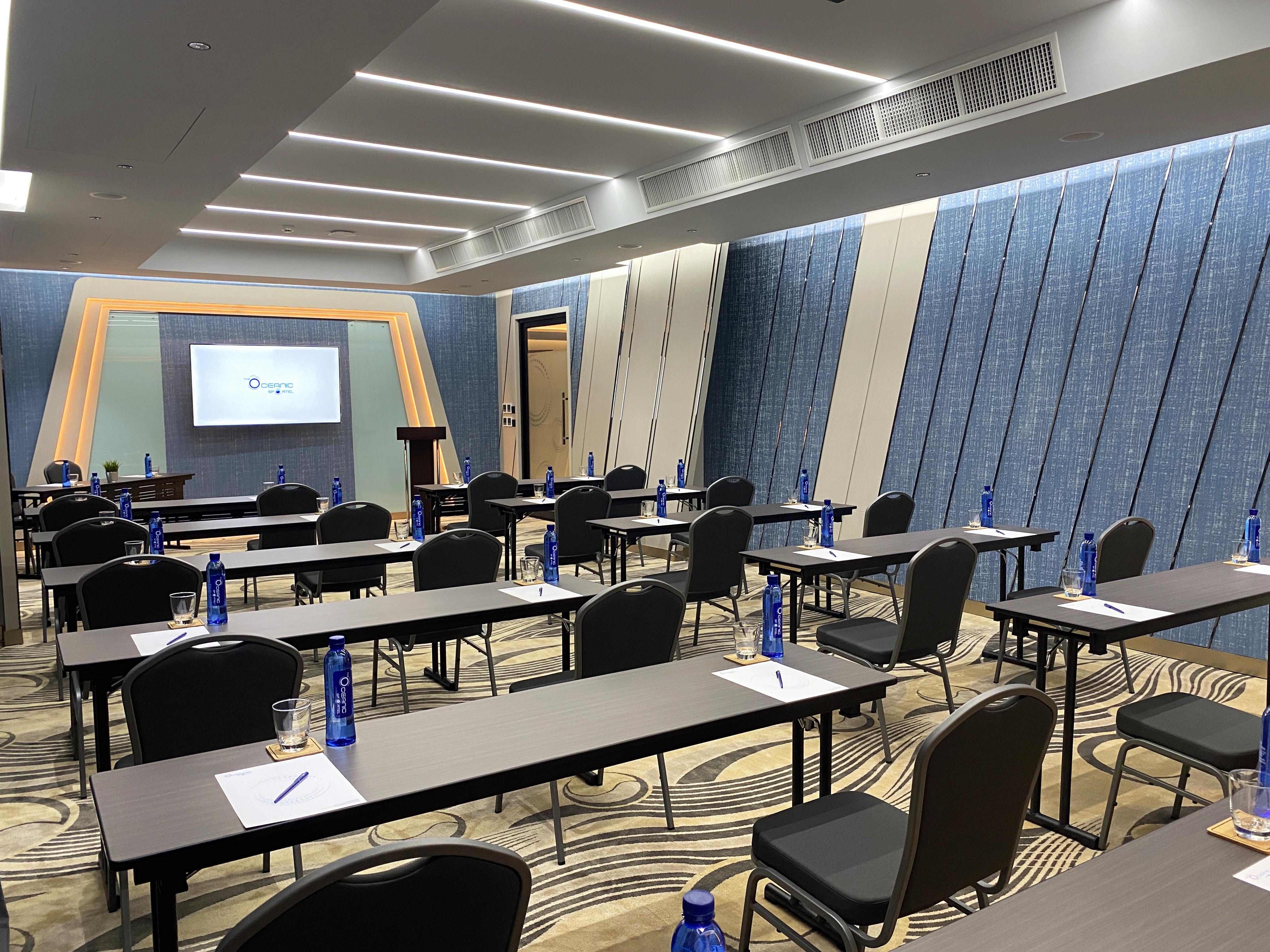 The Oceanic Sportel Phuket - Sha Extra Plus Kültér fotó Meeting room at the hotel